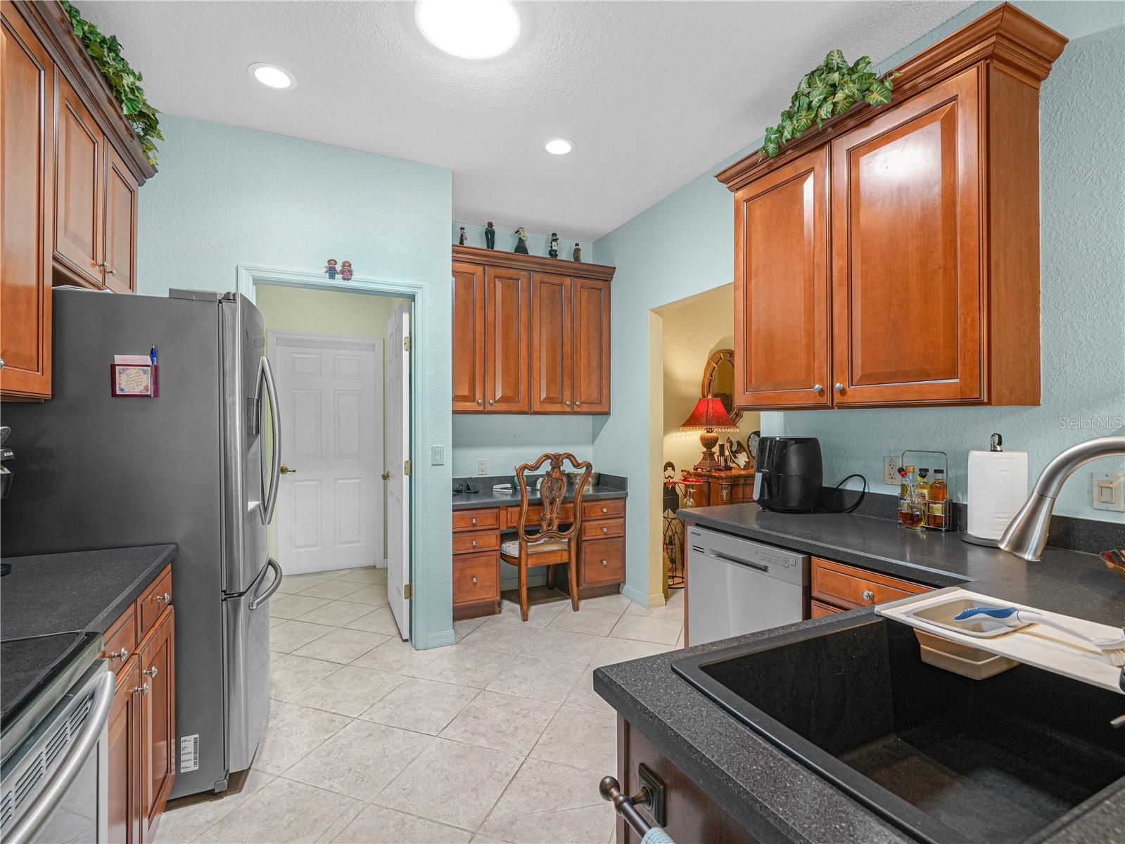 Image 14 of 66 For 5352 Nicklaus Drive