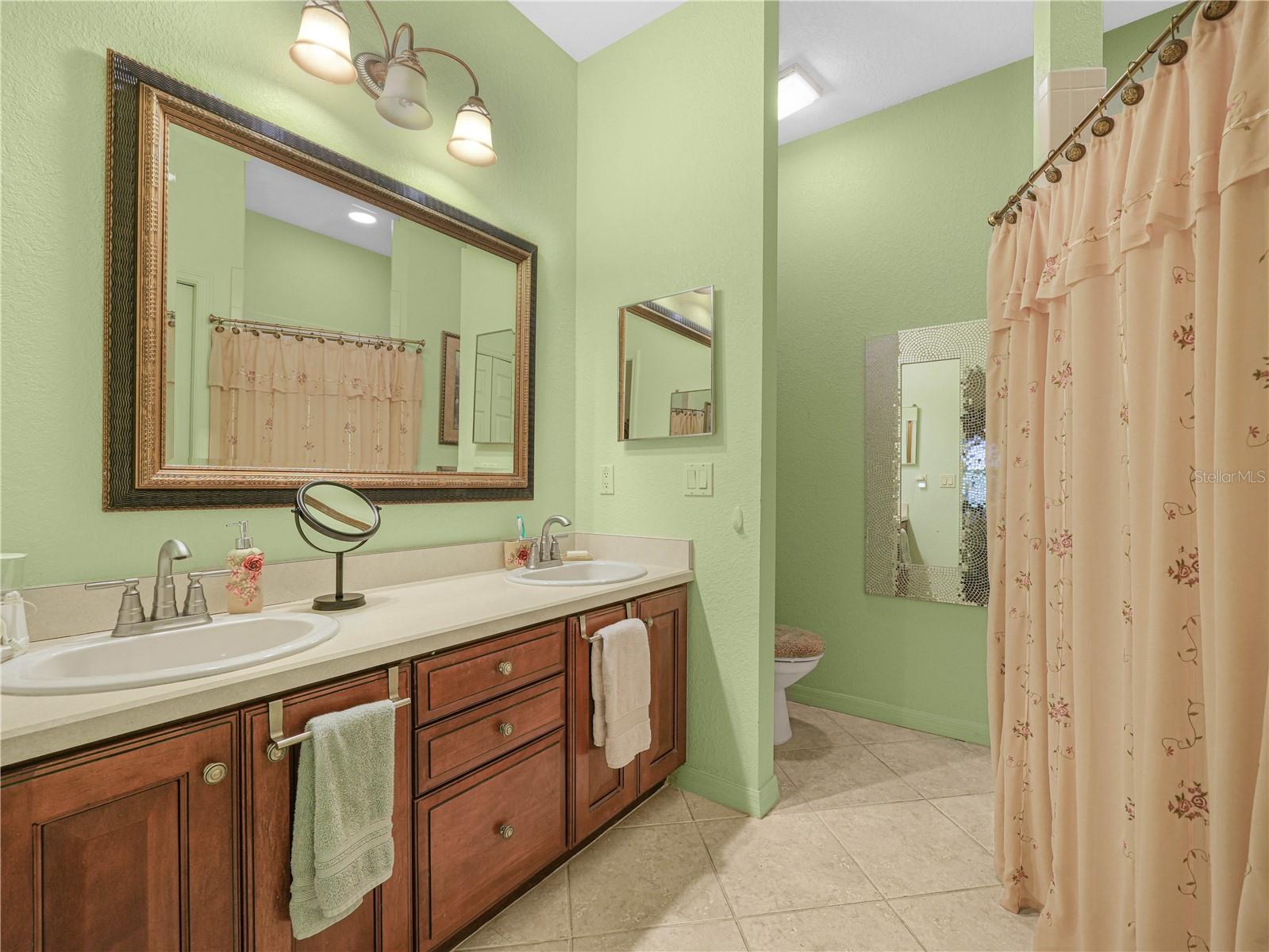 Image 20 of 66 For 5352 Nicklaus Drive