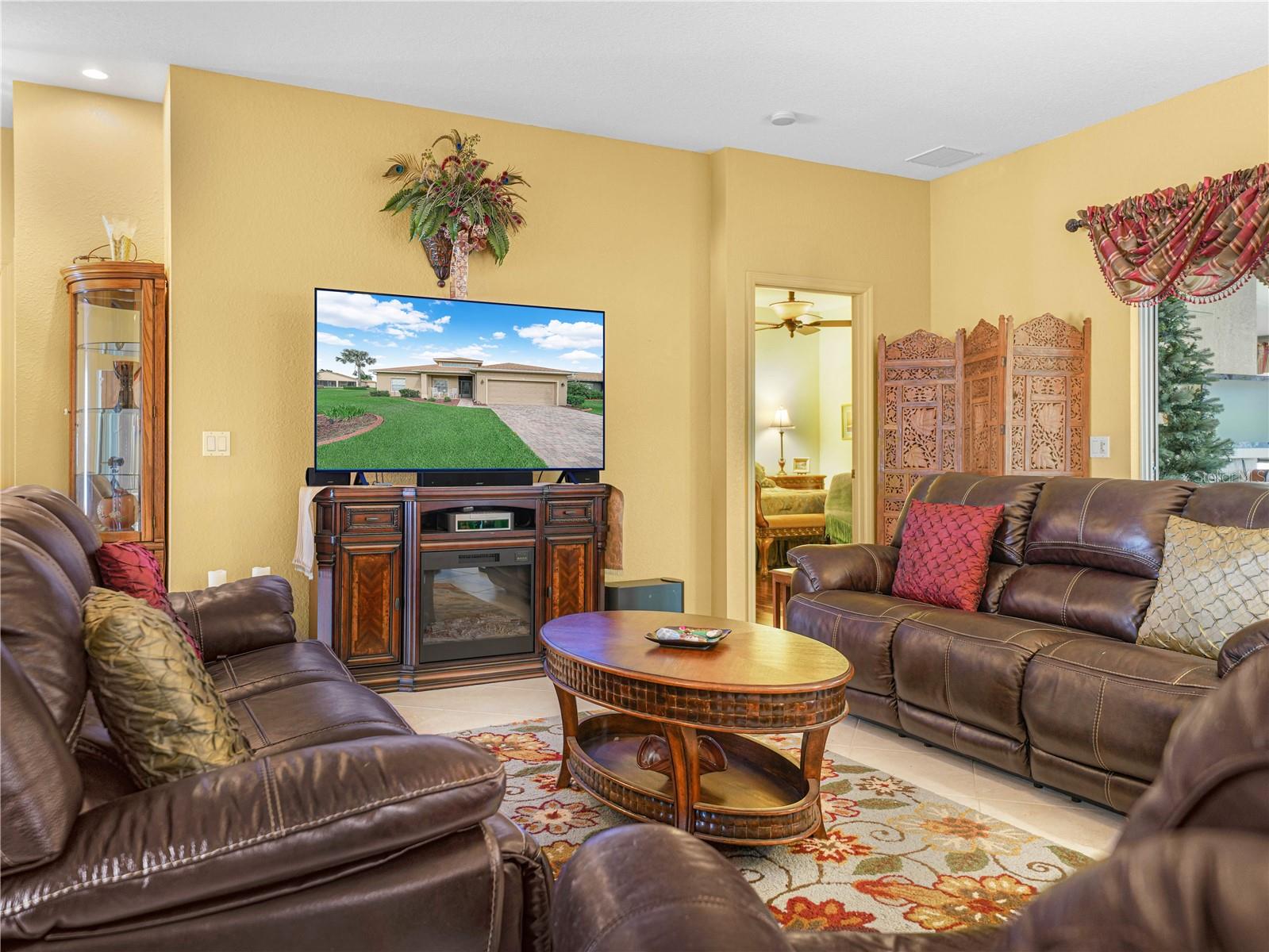 Image 5 of 66 For 5352 Nicklaus Drive
