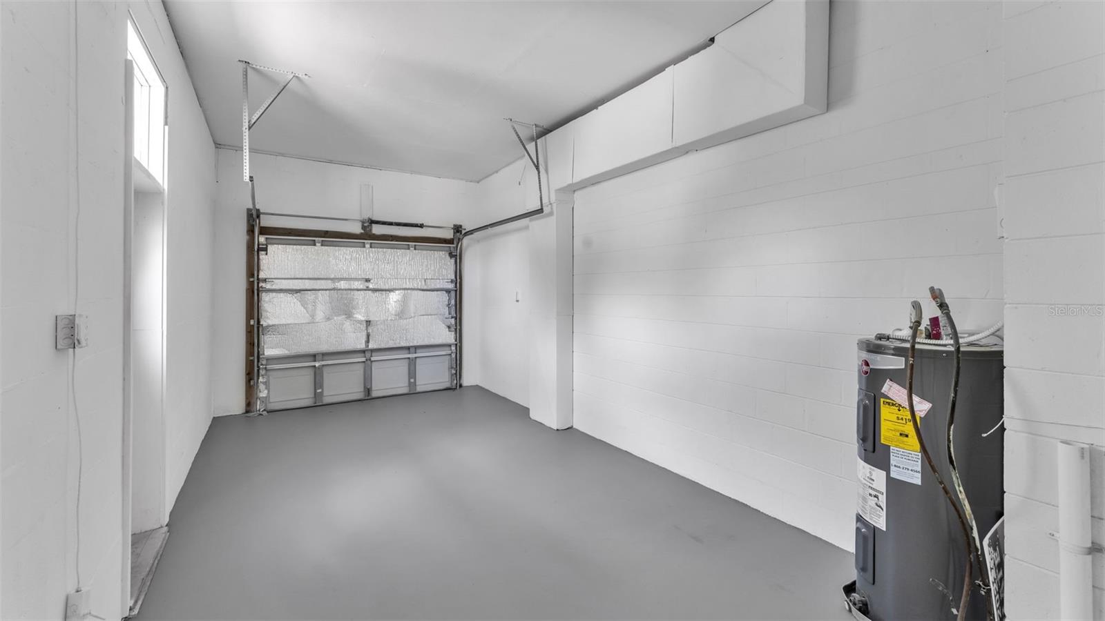 Image 16 of 17 For 614 Shady Lane