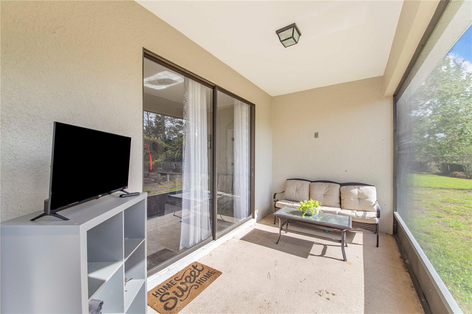 Image 28 of 33 For 6306 Silver Leaf Lane