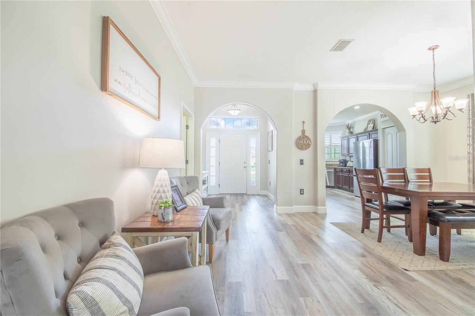 Image 9 of 33 For 6306 Silver Leaf Lane