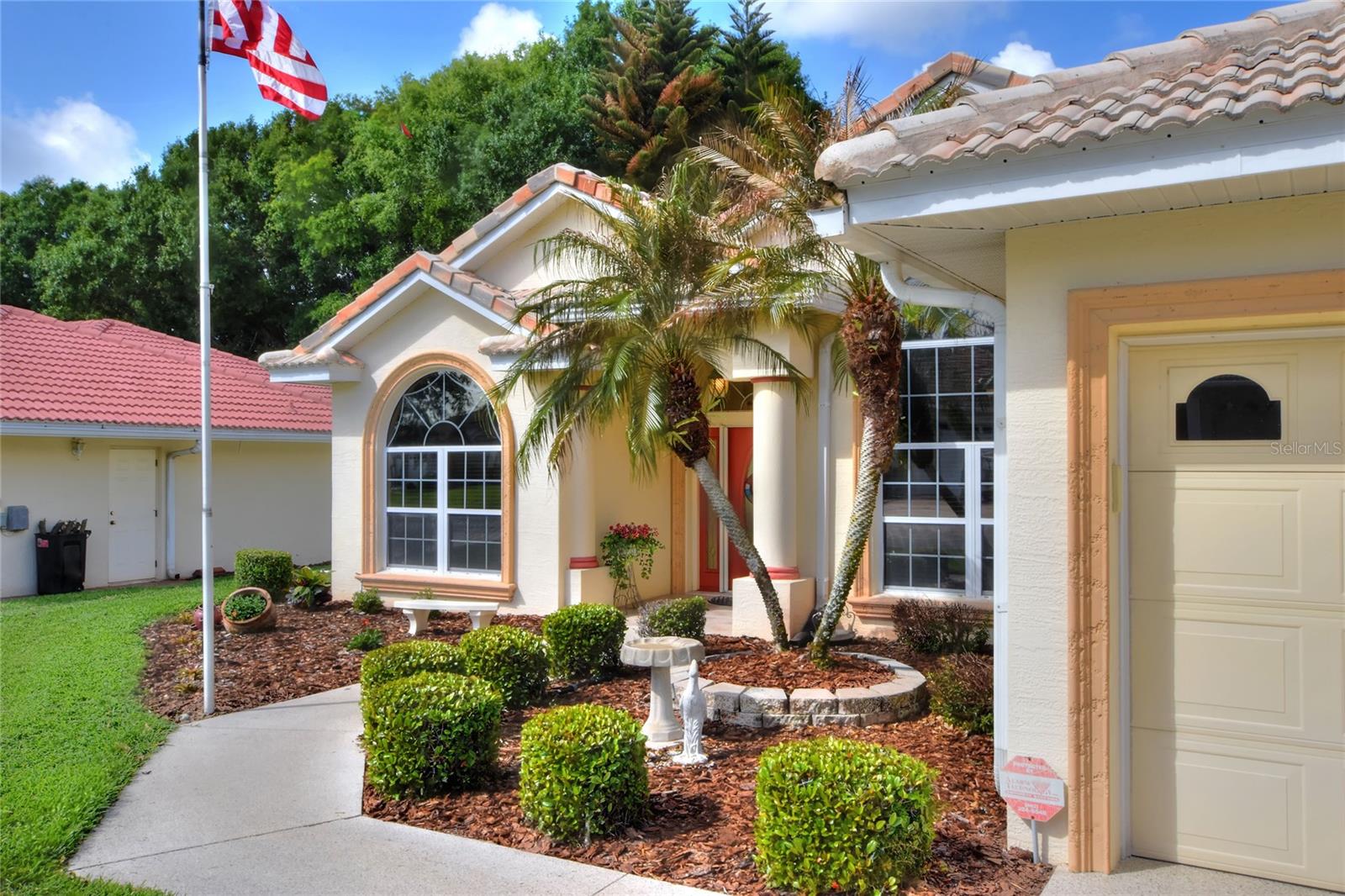 Image 3 of 61 For 212 Golf Aire Boulevard