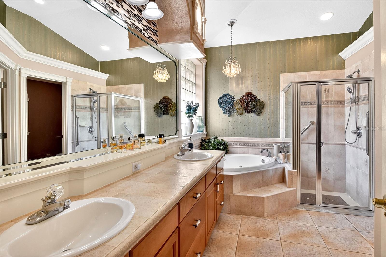 Image 30 of 61 For 212 Golf Aire Boulevard