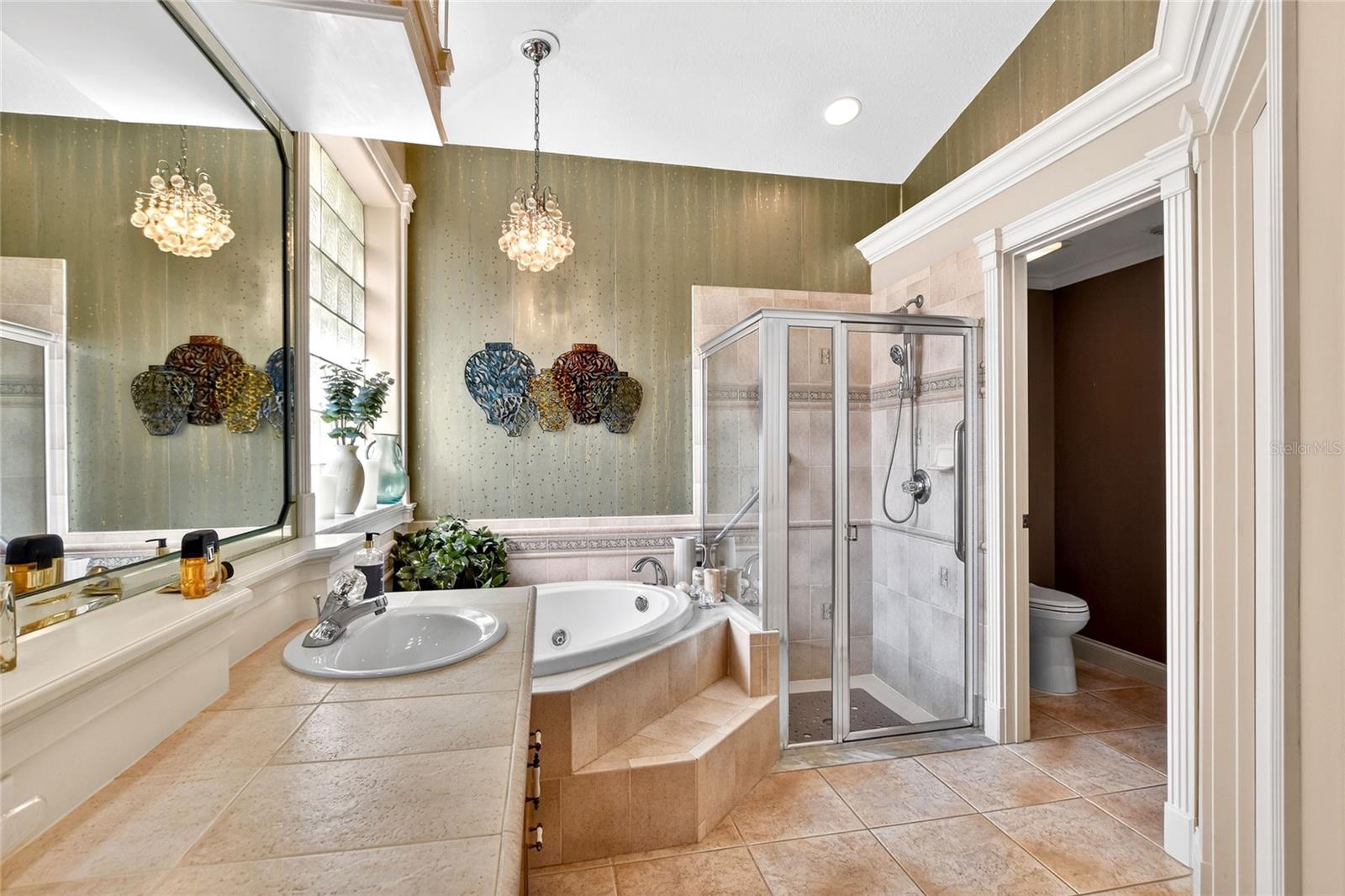 Image 33 of 61 For 212 Golf Aire Boulevard