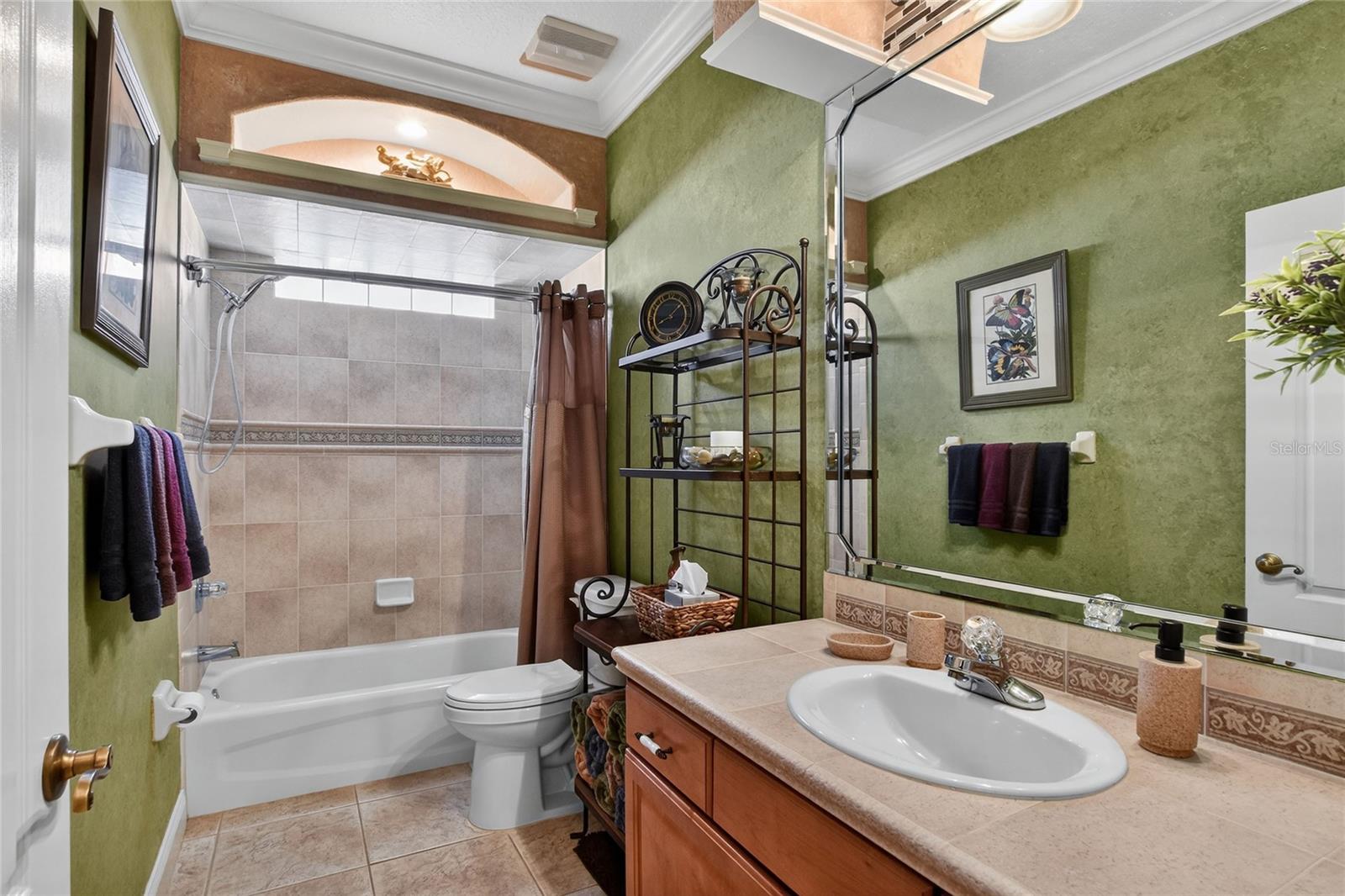 Image 37 of 61 For 212 Golf Aire Boulevard