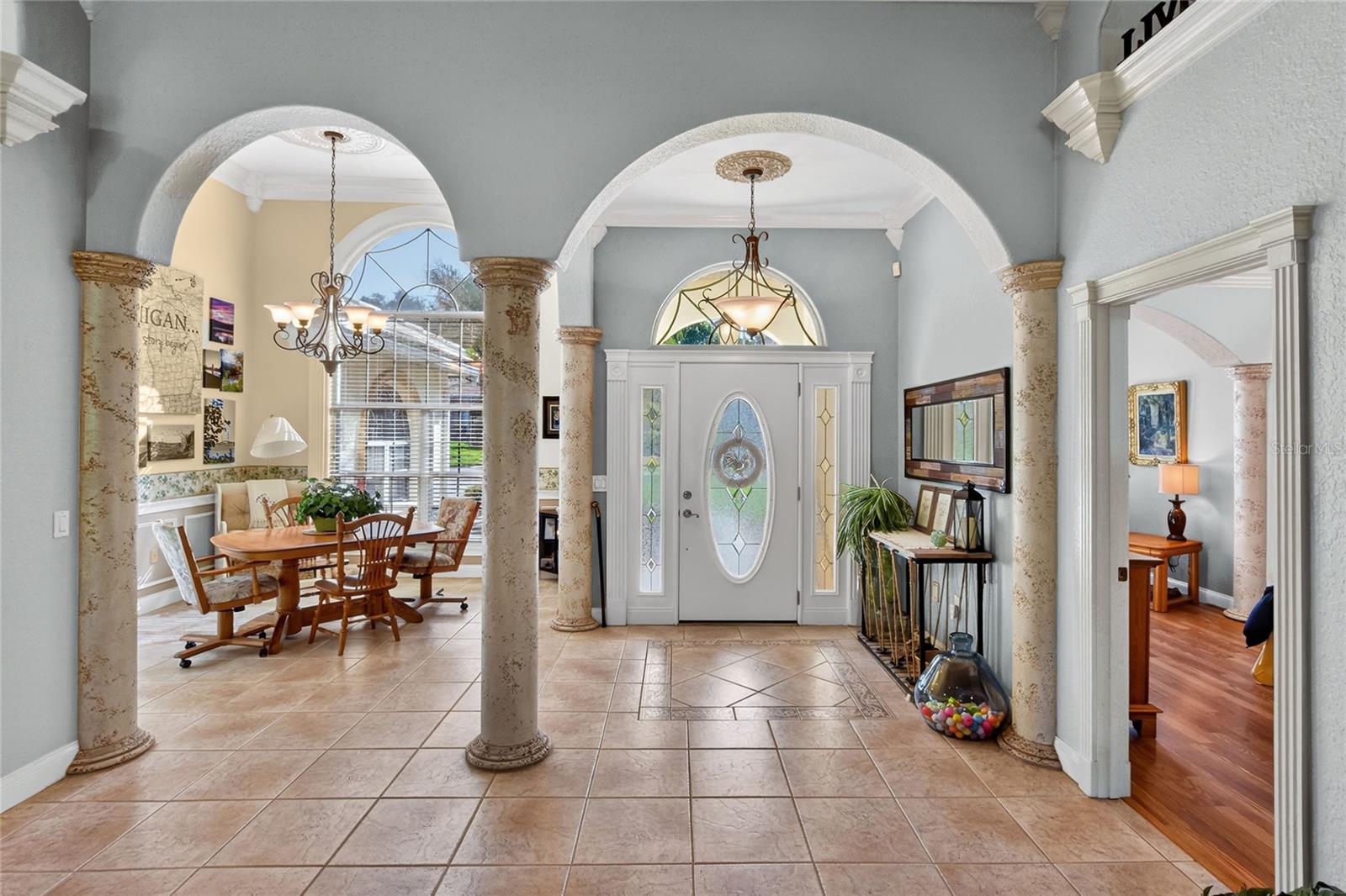 Image 6 of 61 For 212 Golf Aire Boulevard