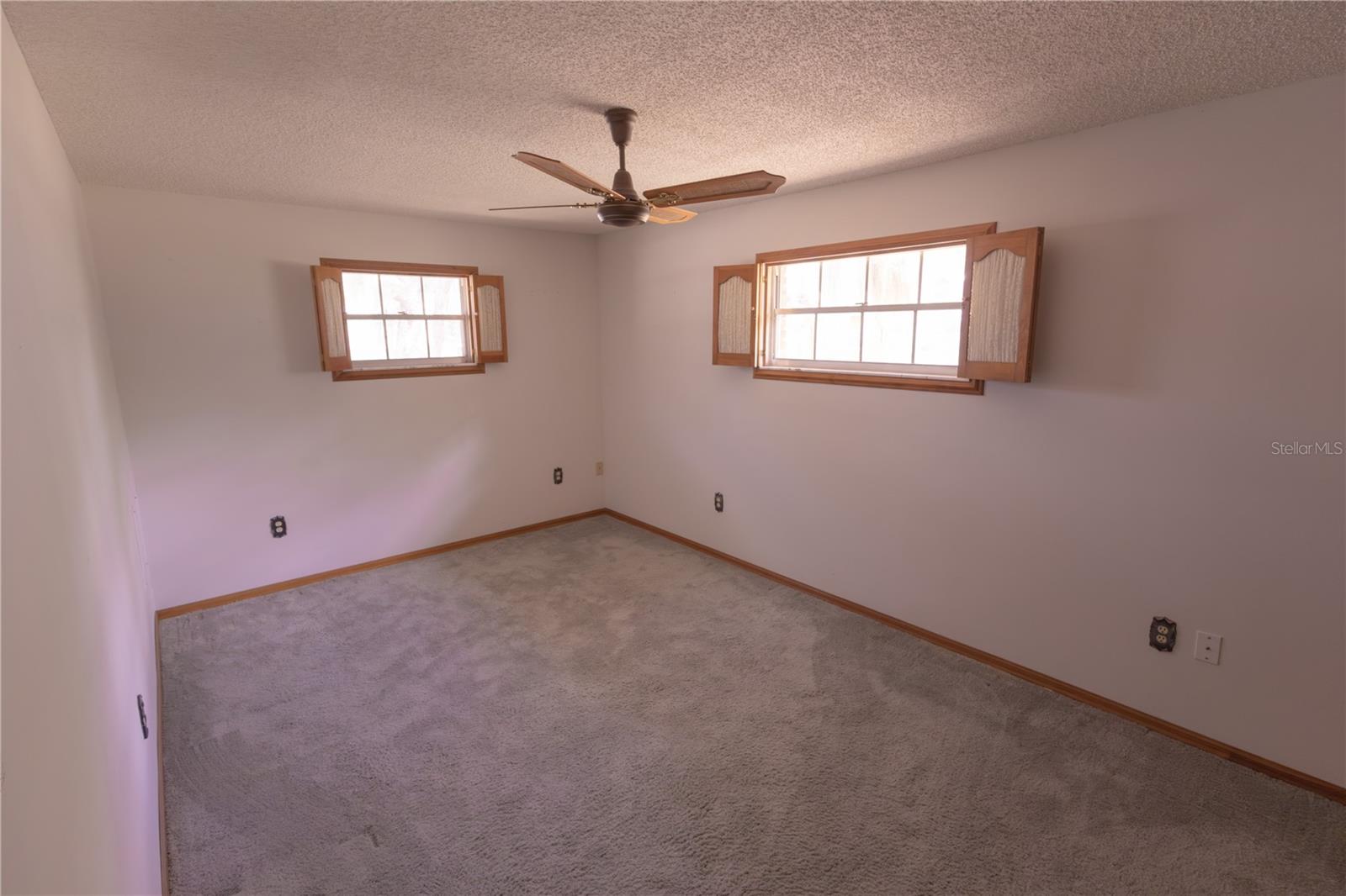 Image 26 of 43 For 3618 Royal Court N