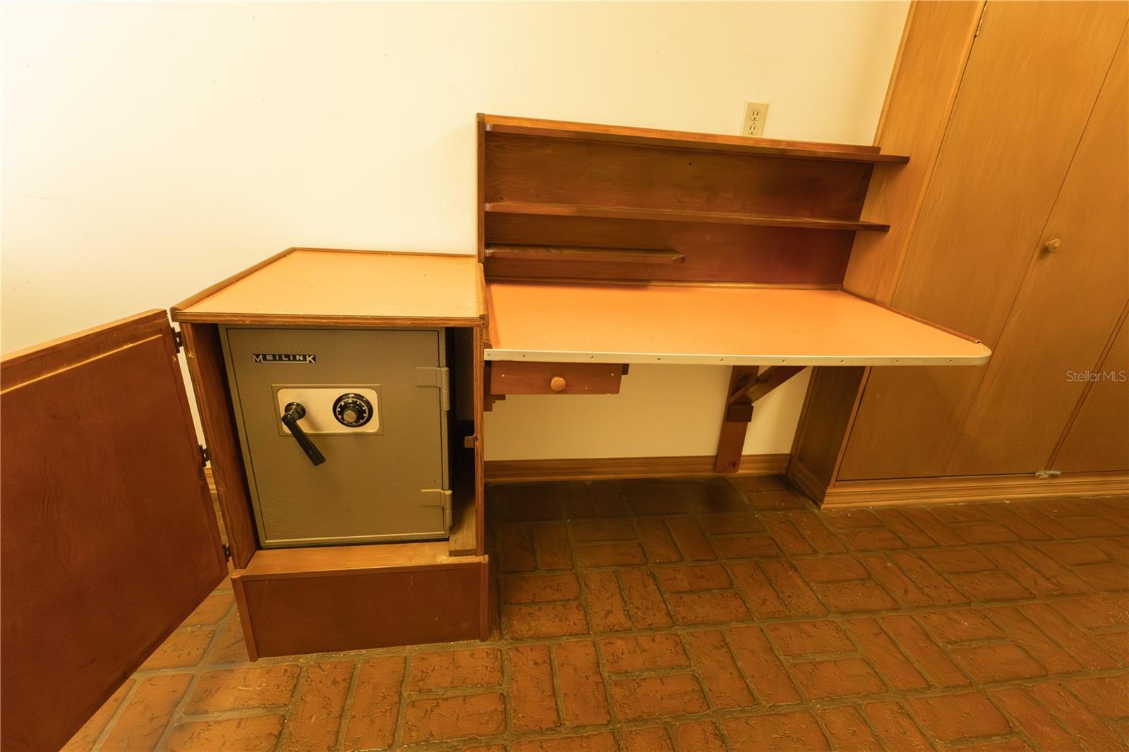 Image 30 of 43 For 3618 Royal Court N