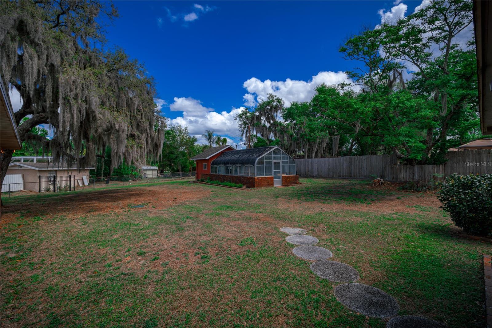 Image 34 of 43 For 3618 Royal Court N