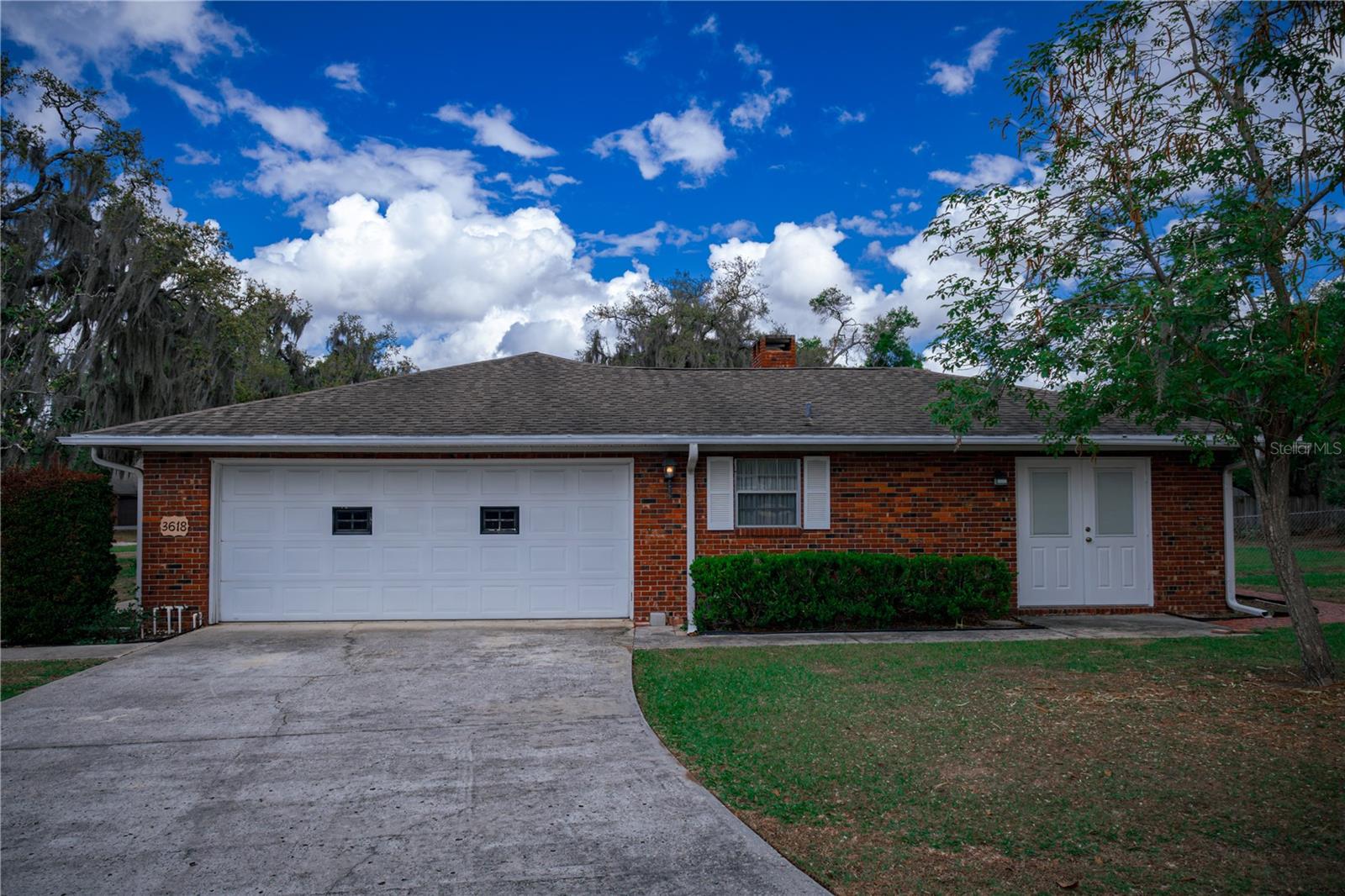 Image 5 of 43 For 3618 Royal Court N