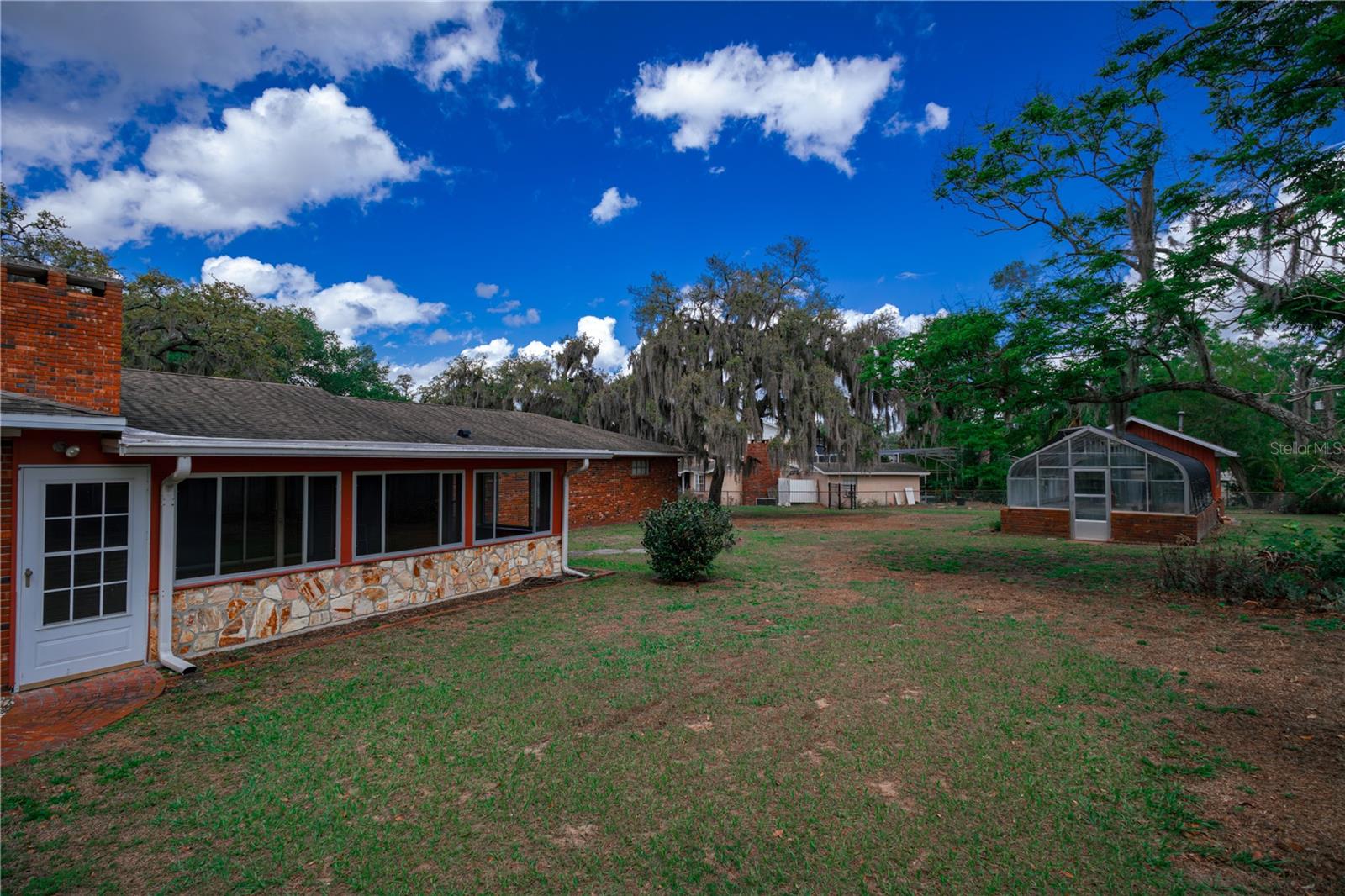 Image 8 of 43 For 3618 Royal Court N