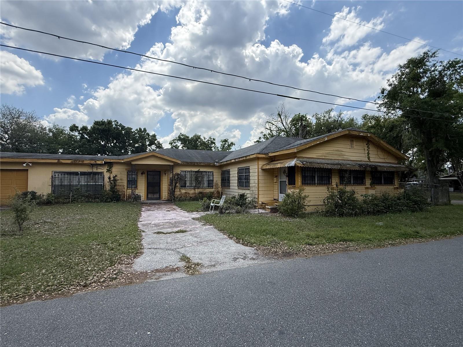 Listing Details for 1101 Jenkins Street, PLANT CITY, FL 33563