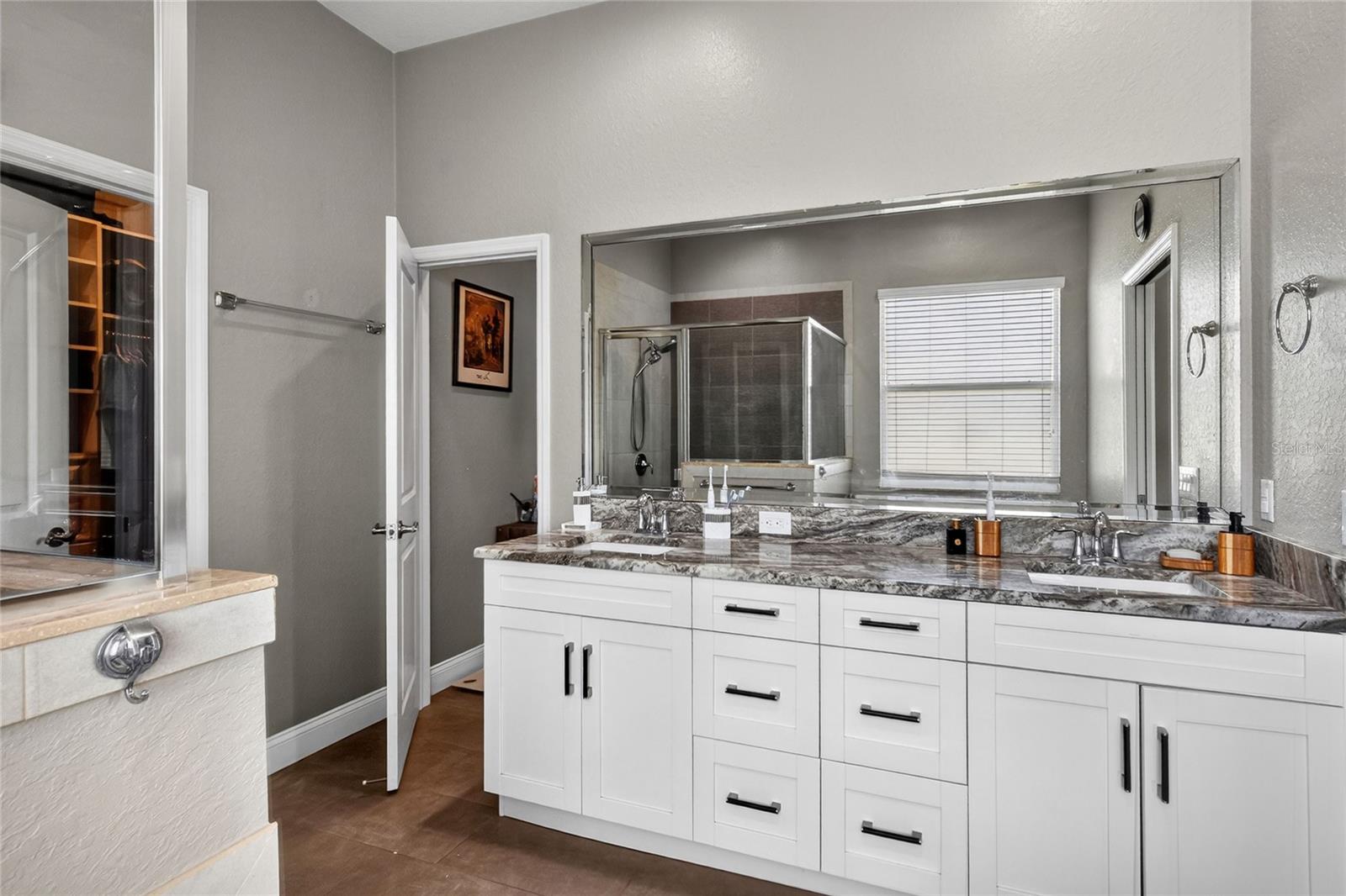 Image 24 of 51 For 3171 Pearly Drive