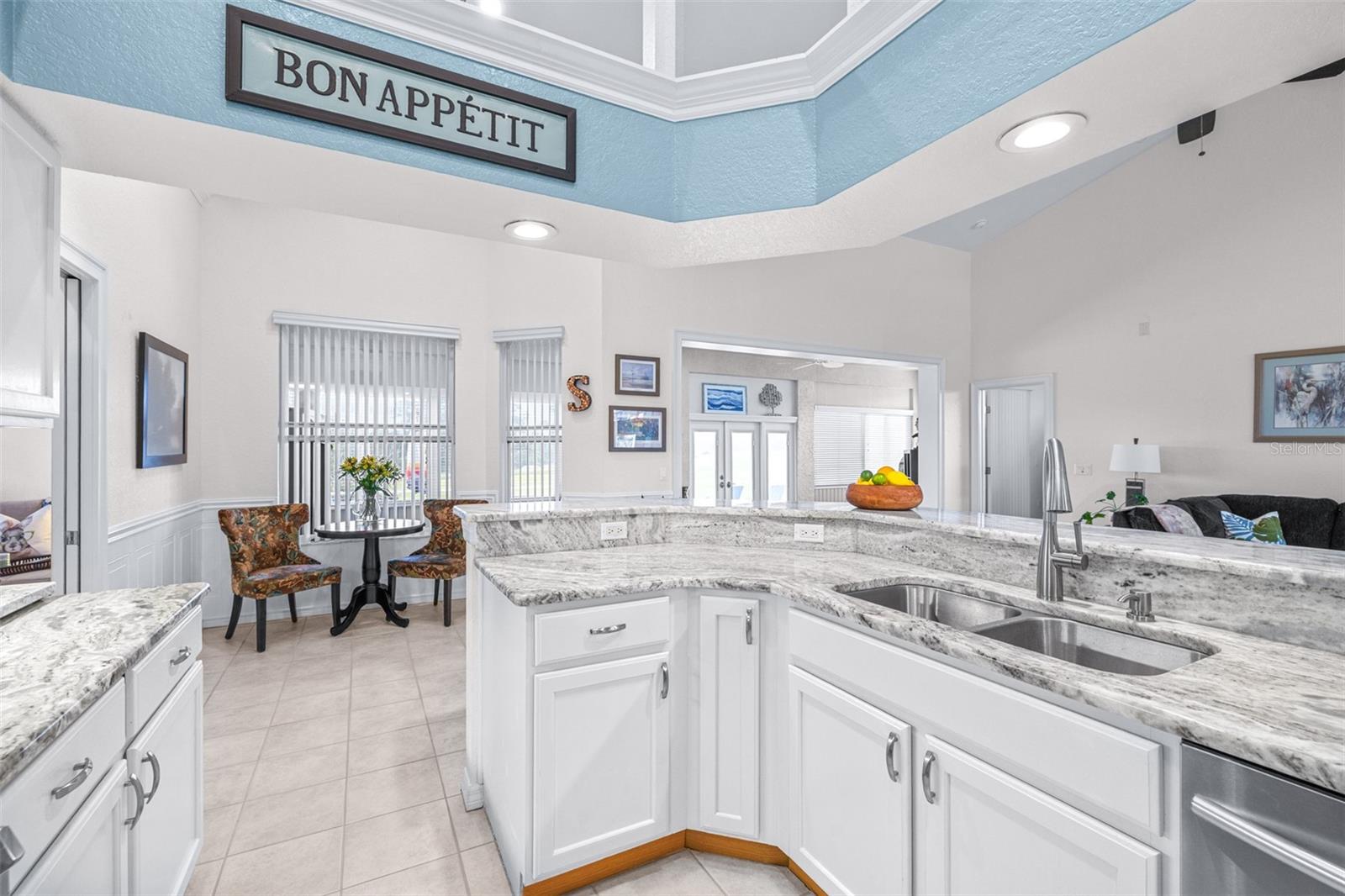 Image 11 of 36 For 6546 Bendelow Drive