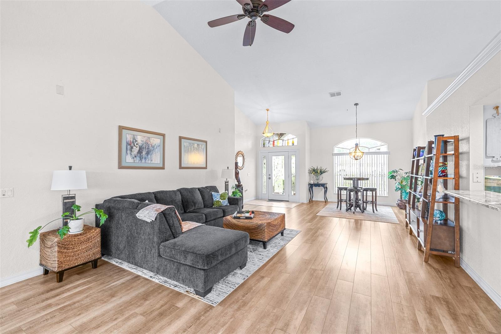 Image 7 of 36 For 6546 Bendelow Drive