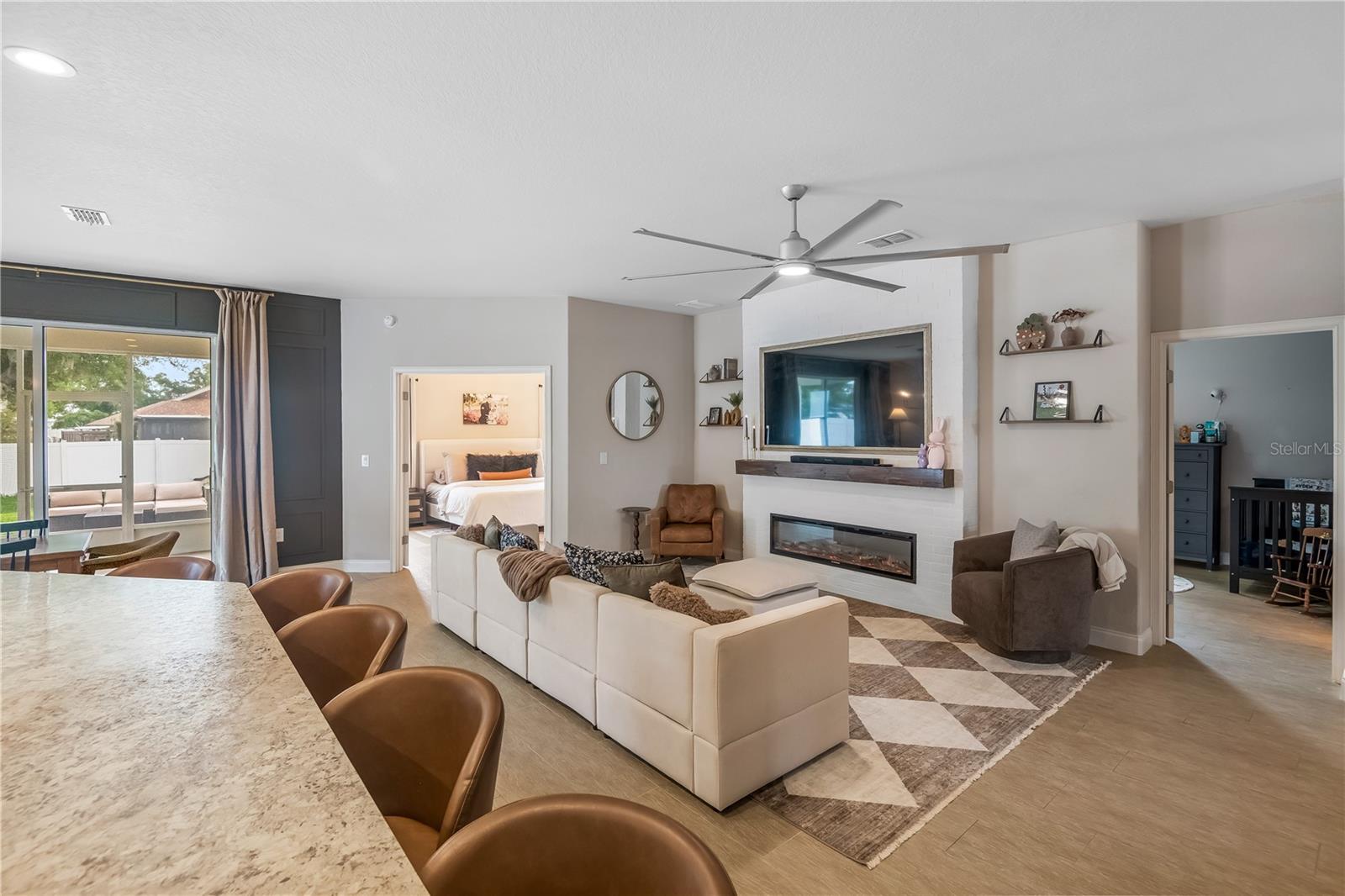 Image 11 of 52 For 123 Eloise Oaks Drive