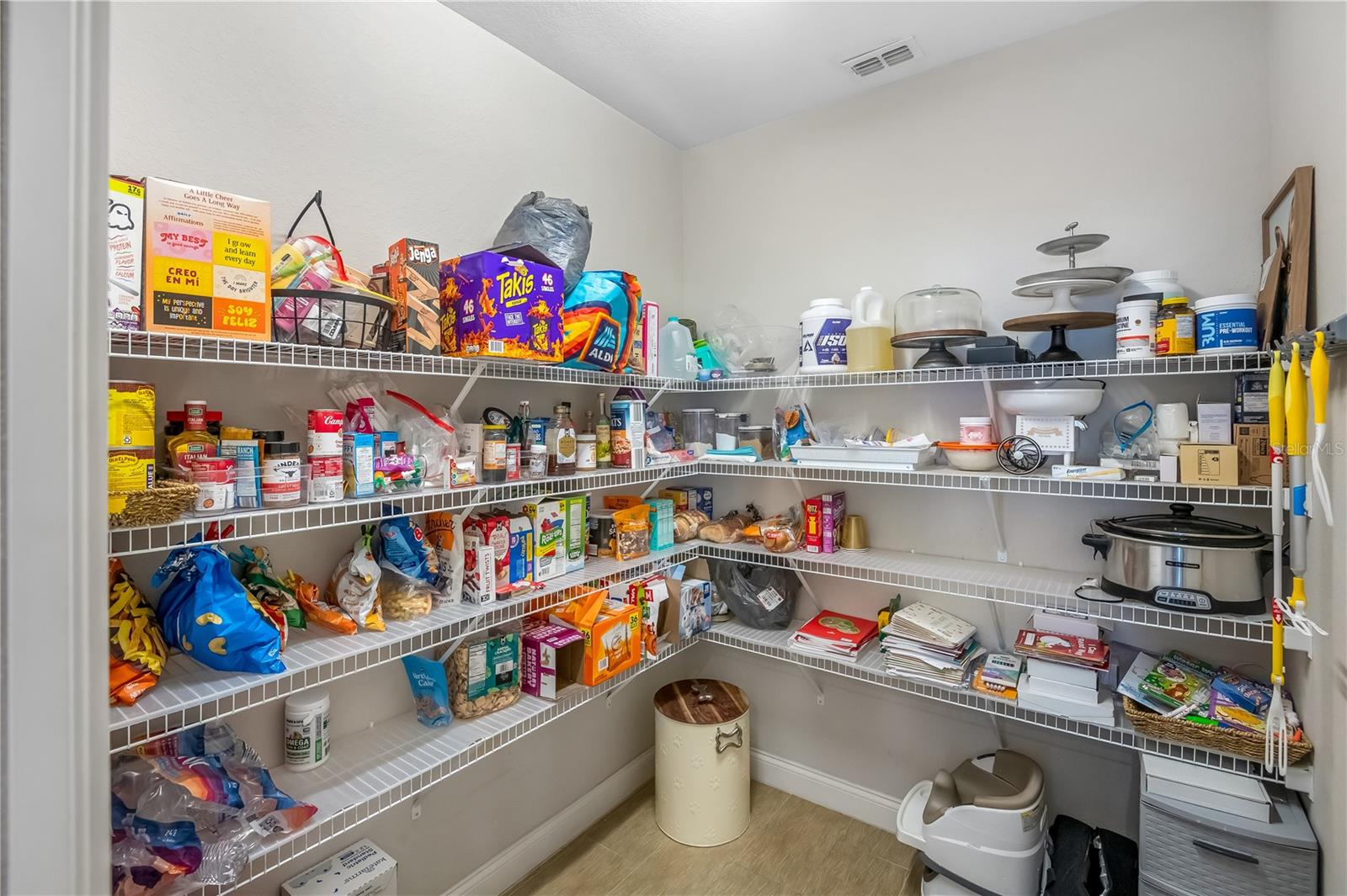 Image 18 of 52 For 123 Eloise Oaks Drive