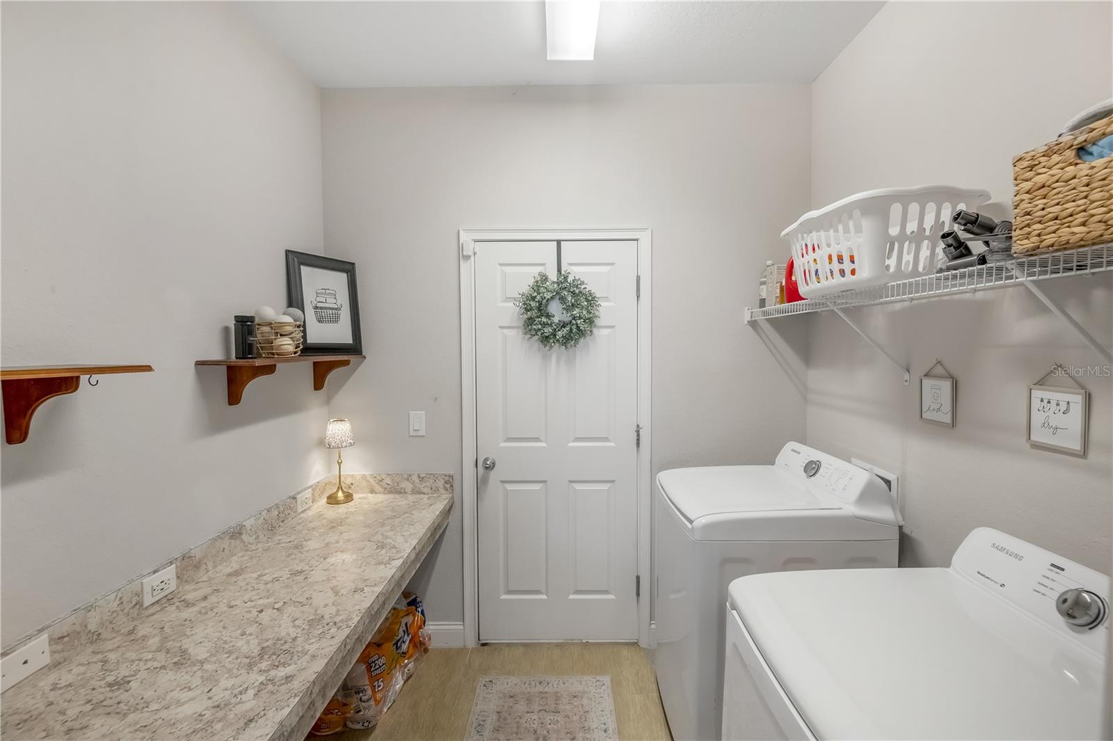 Image 19 of 52 For 123 Eloise Oaks Drive