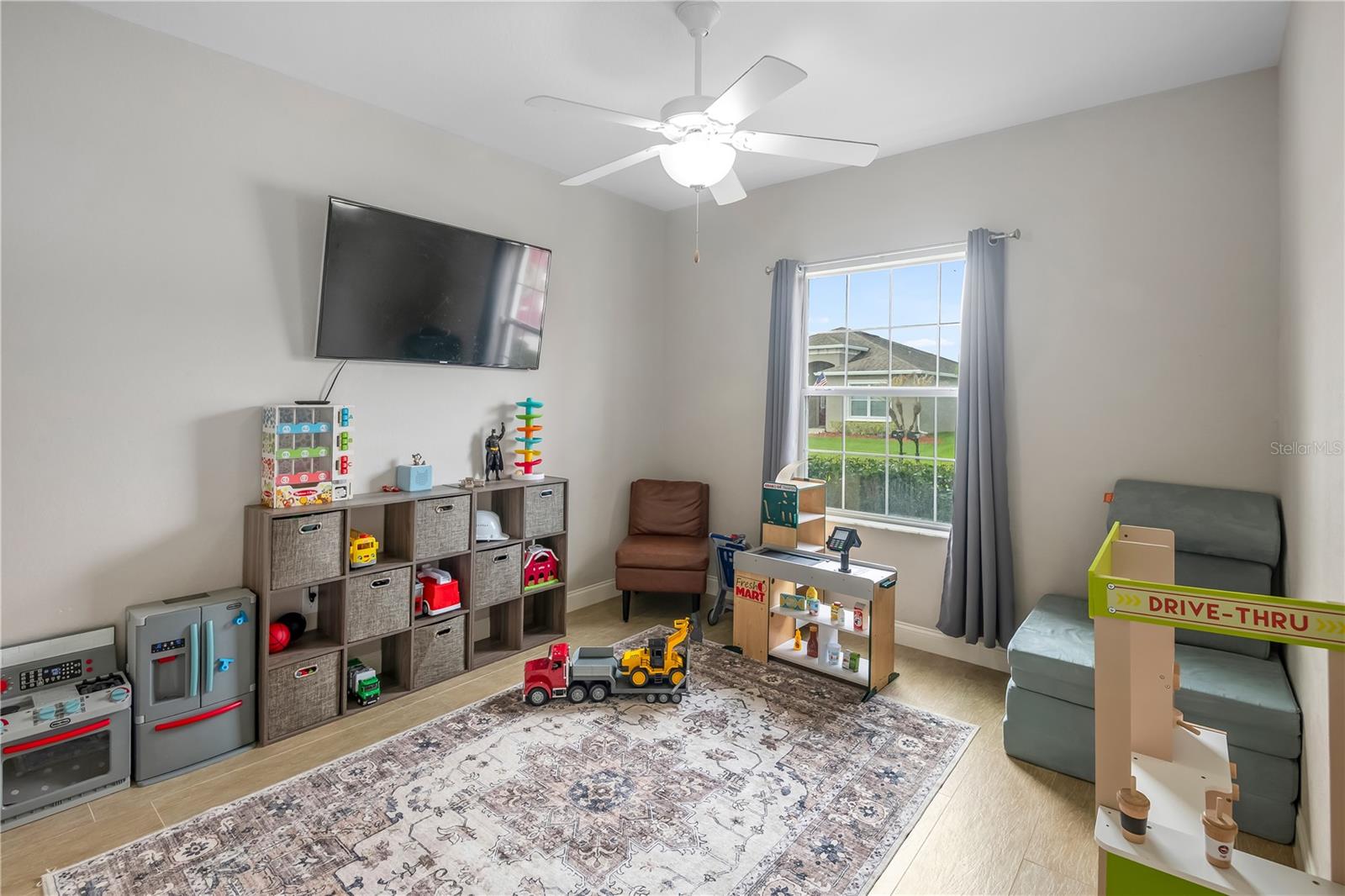 Image 27 of 52 For 123 Eloise Oaks Drive