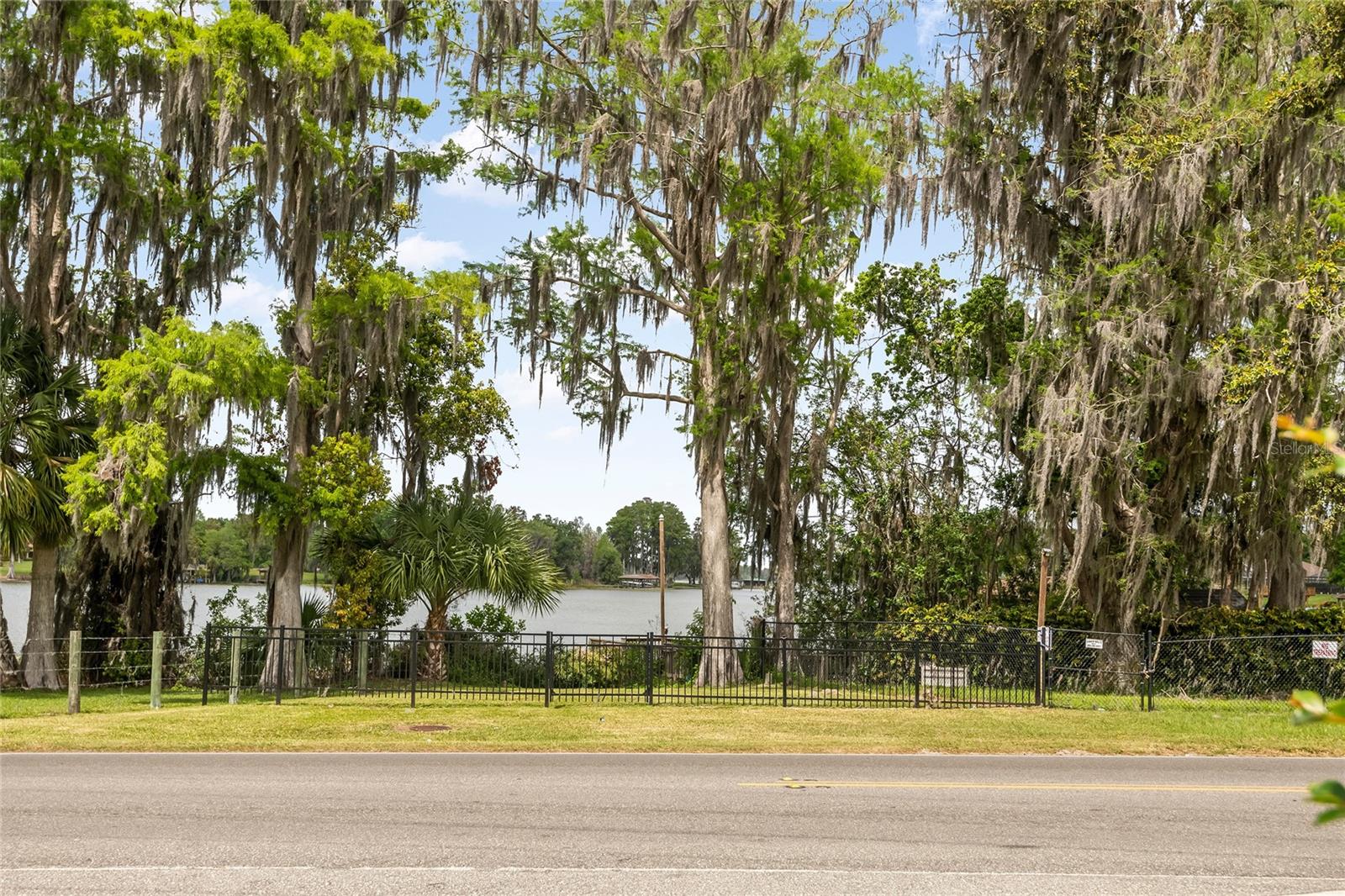 Image 46 of 52 For 123 Eloise Oaks Drive