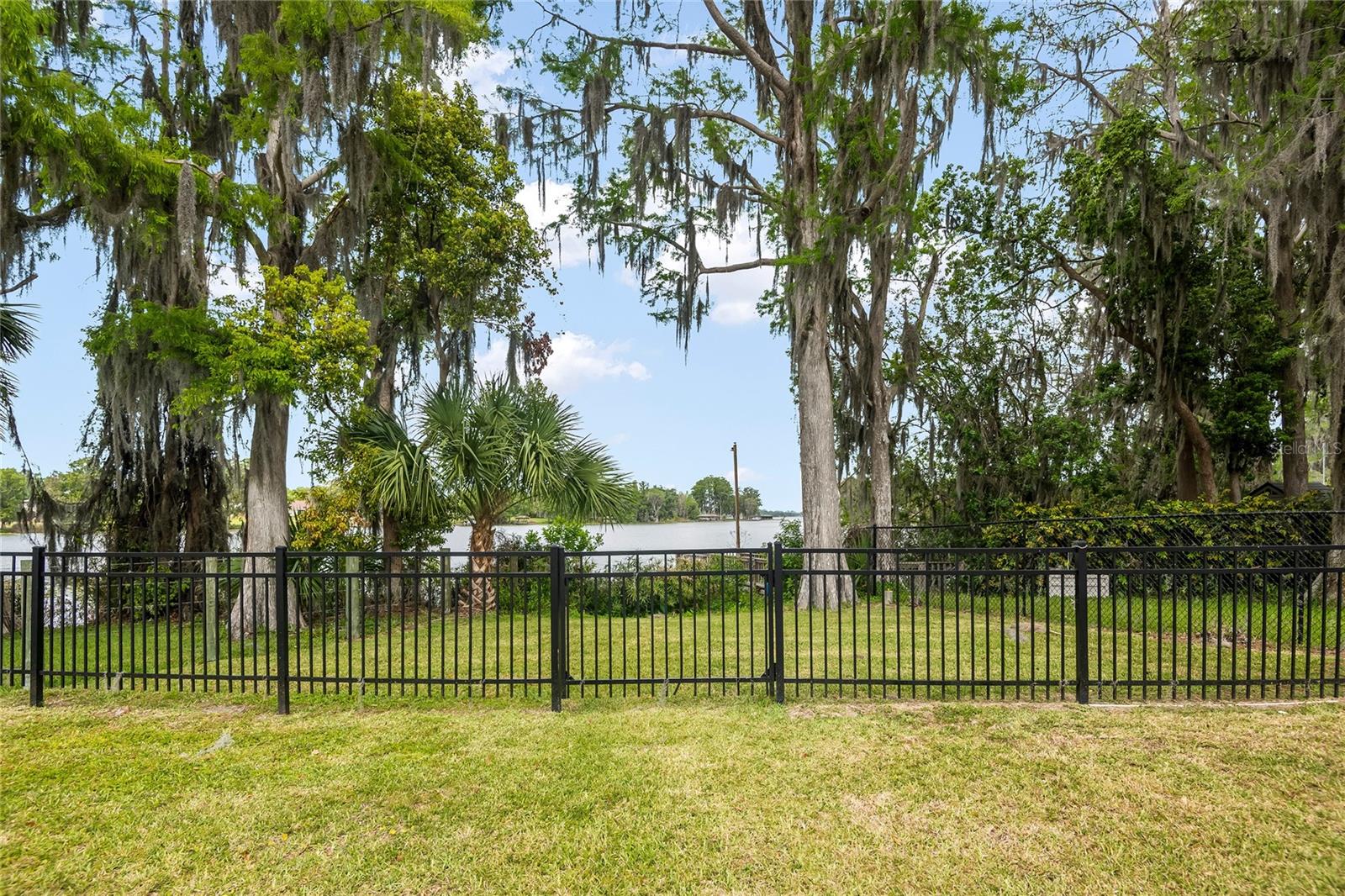 Image 47 of 52 For 123 Eloise Oaks Drive