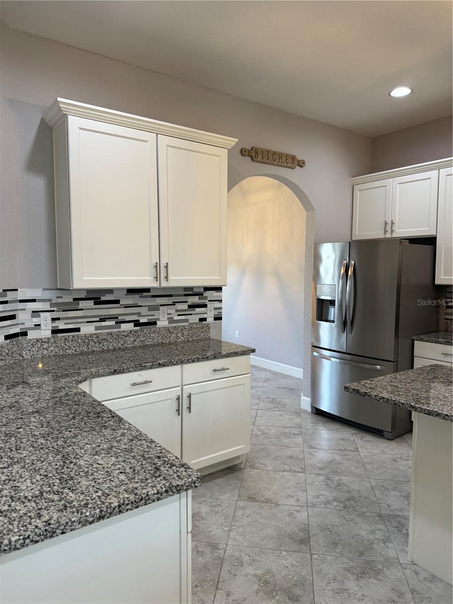 Image 13 of 76 For 1365 Evergreen Park Cir