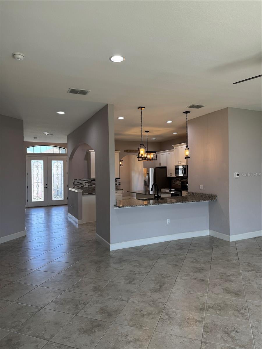 Image 25 of 76 For 1365 Evergreen Park Cir