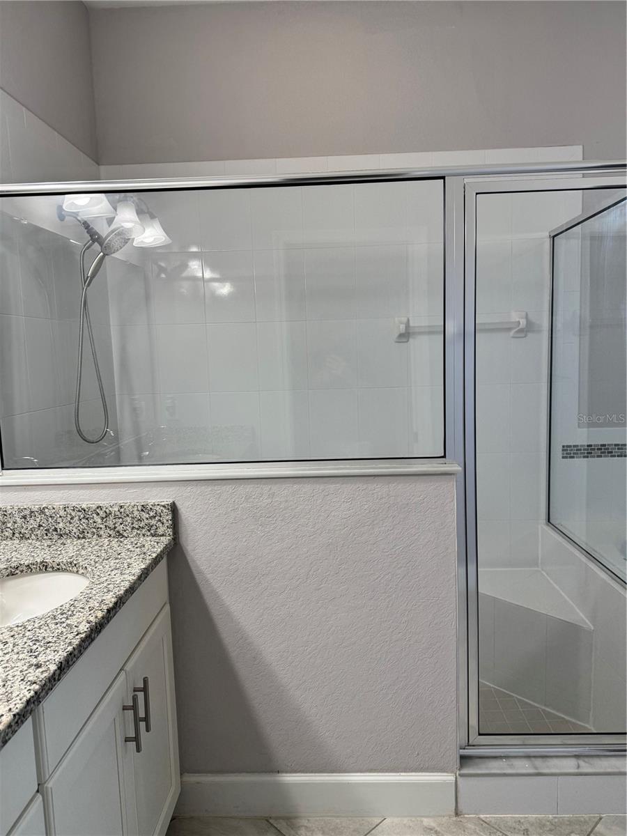 Image 38 of 76 For 1365 Evergreen Park Cir