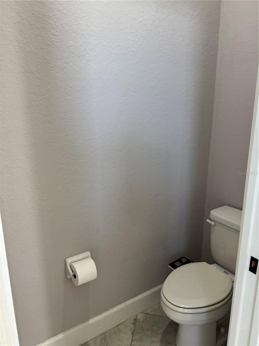 Image 40 of 76 For 1365 Evergreen Park Cir