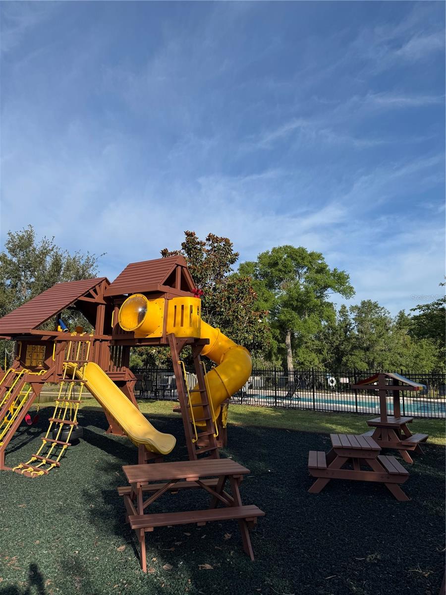 Image 66 of 76 For 1365 Evergreen Park Cir