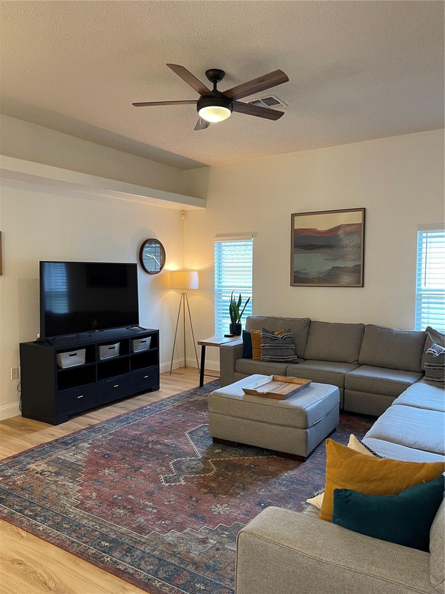 Image 13 of 61 For 5941 Velvet Loop