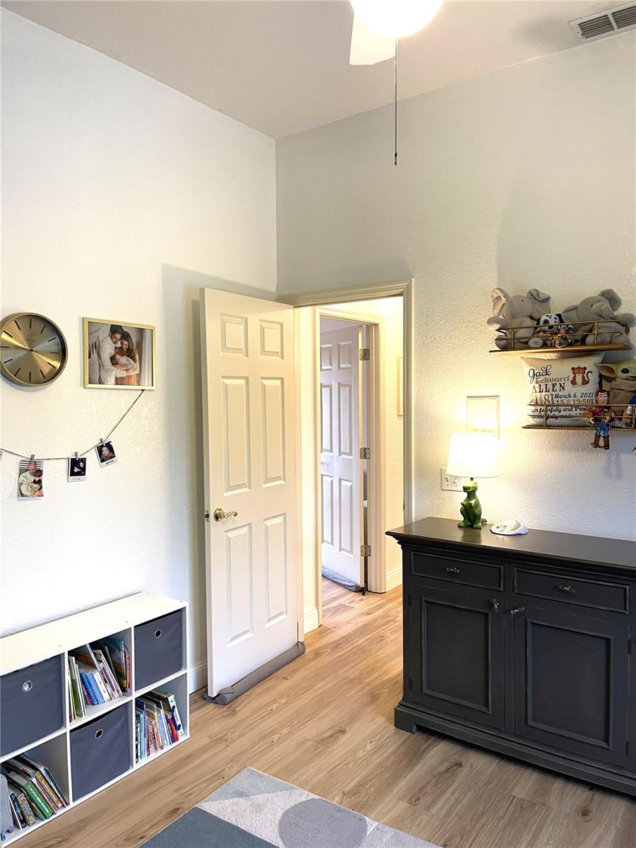 Image 22 of 61 For 5941 Velvet Loop