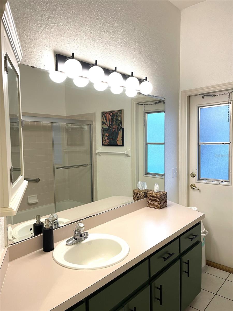 Image 23 of 61 For 5941 Velvet Loop