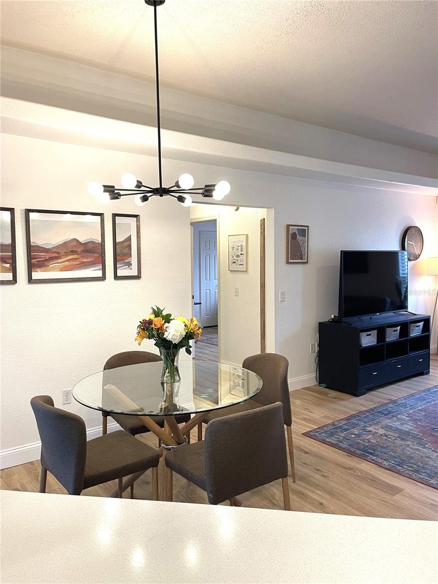 Image 34 of 61 For 5941 Velvet Loop