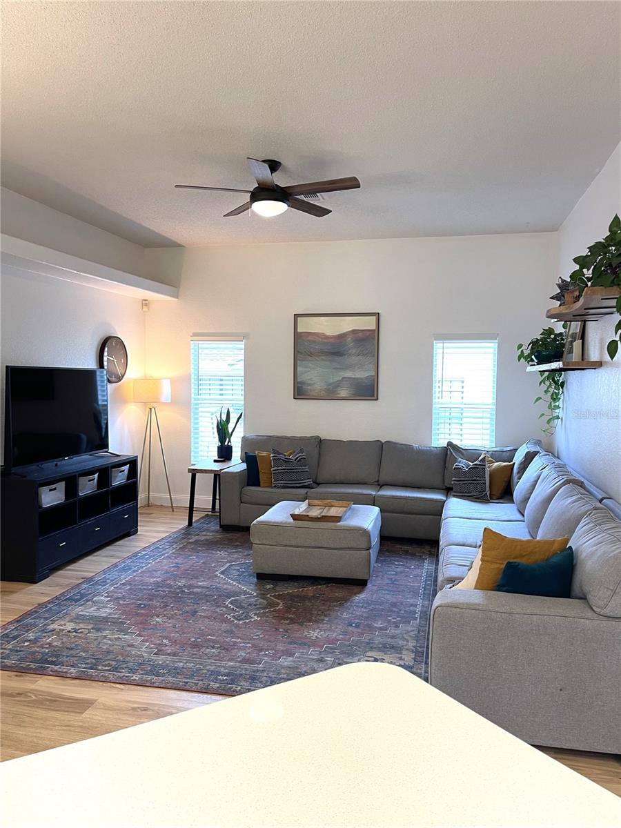 Image 35 of 61 For 5941 Velvet Loop