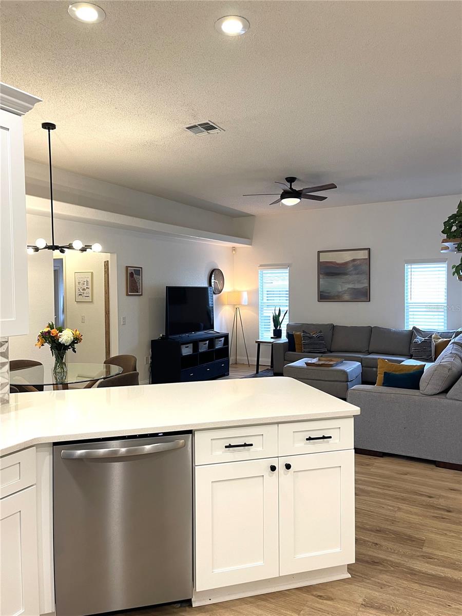 Image 36 of 61 For 5941 Velvet Loop