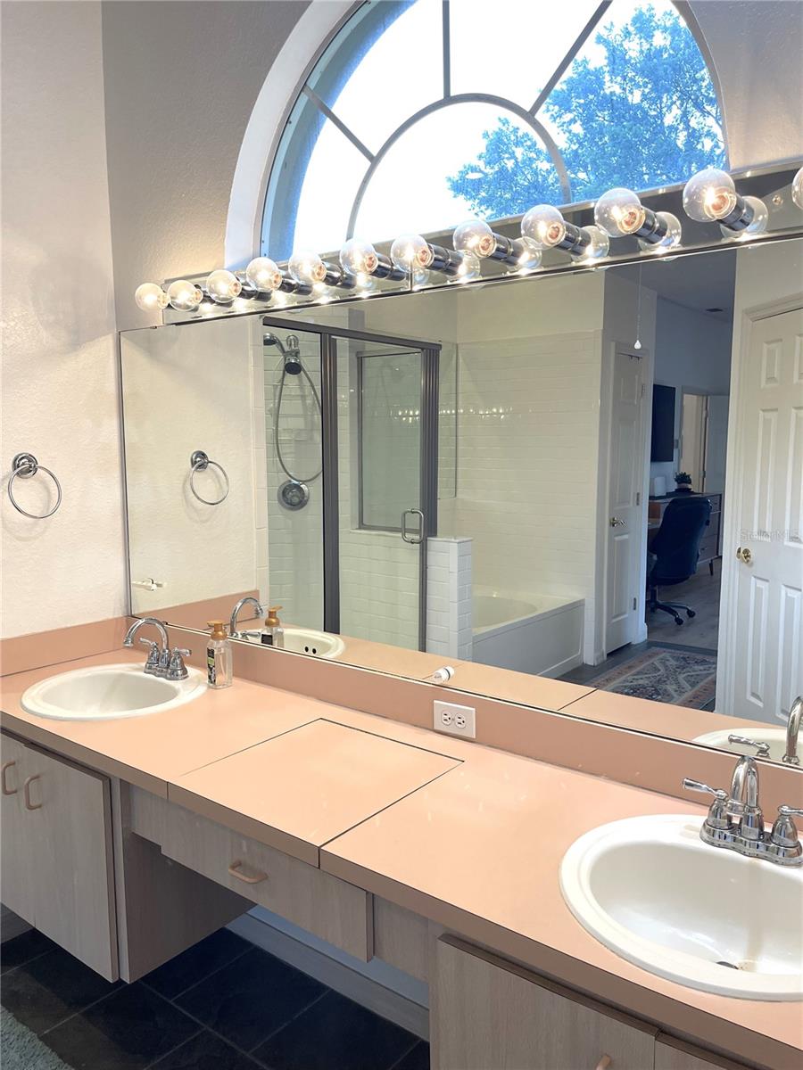 Image 44 of 61 For 5941 Velvet Loop