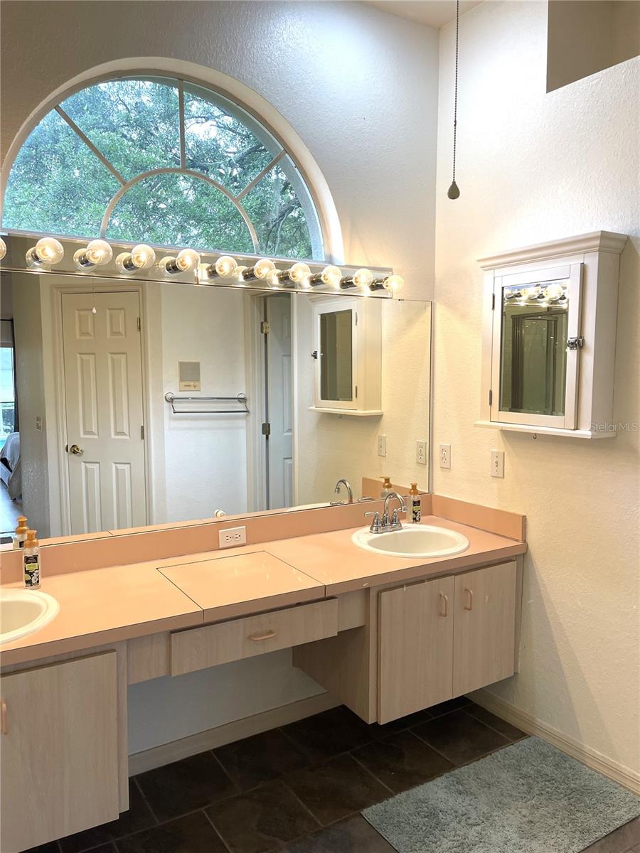 Image 45 of 61 For 5941 Velvet Loop