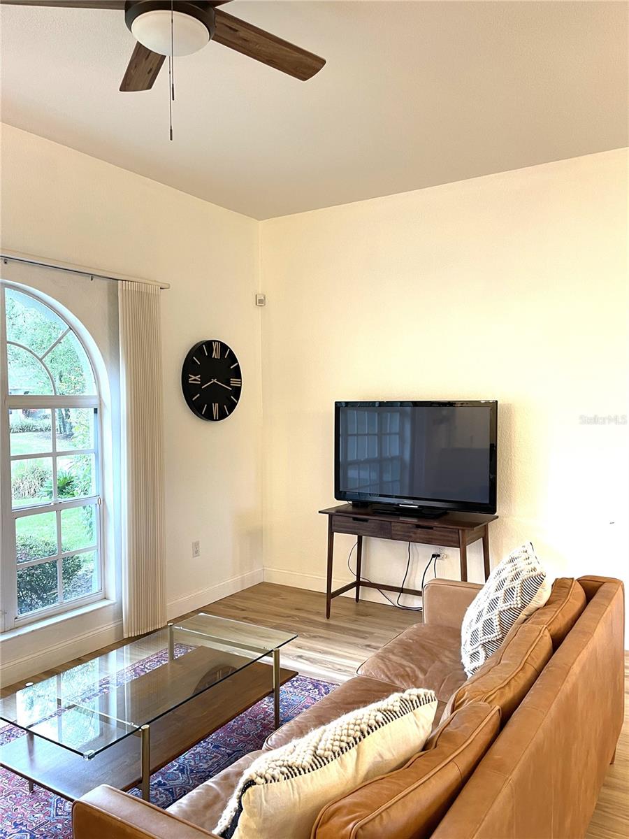 Image 8 of 61 For 5941 Velvet Loop