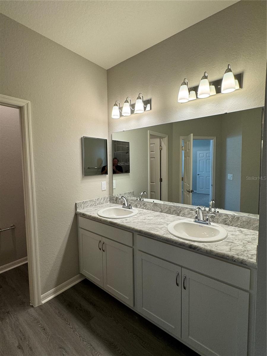 Image 31 of 62 For 1008 Aruba Avenue