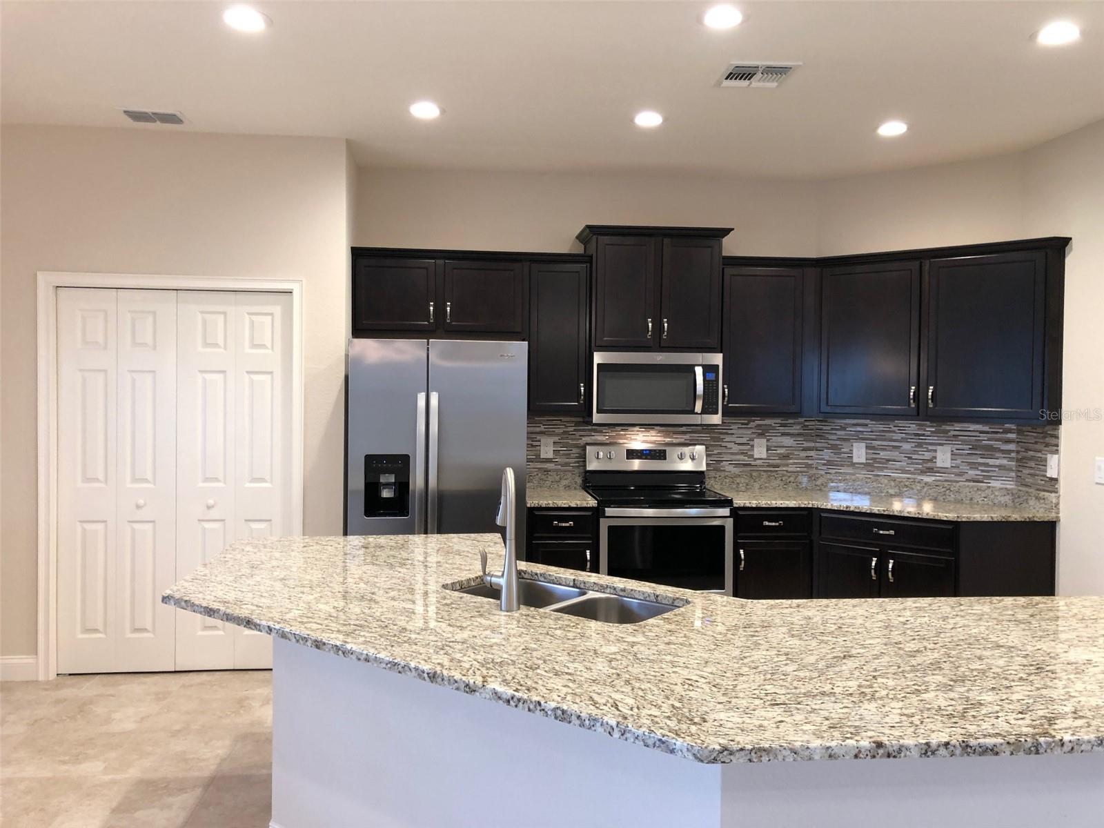 Image 13 of 38 For 6063 Highlands Grace Boulevard