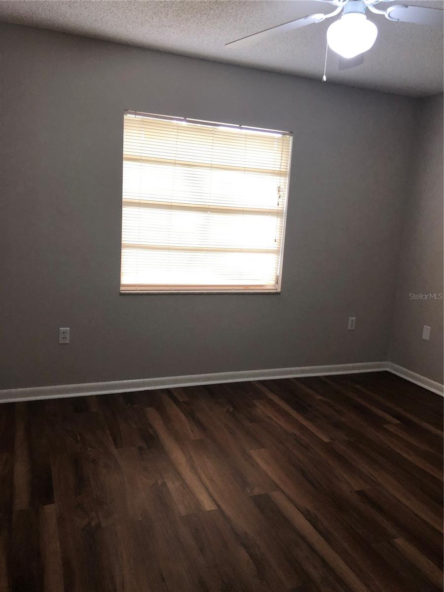 Image 14 of 15 For 1113 Hallamwood Trail S