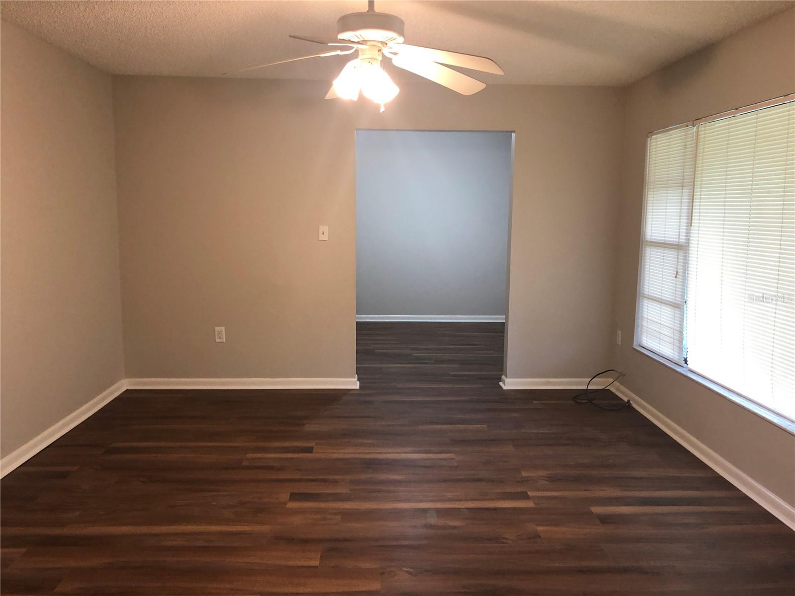 Image 3 of 15 For 1113 Hallamwood Trail S