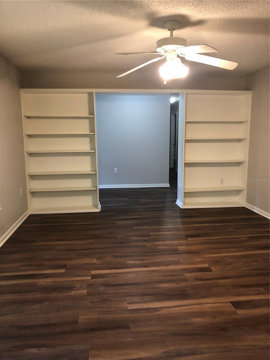 Image 4 of 15 For 1113 Hallamwood Trail S