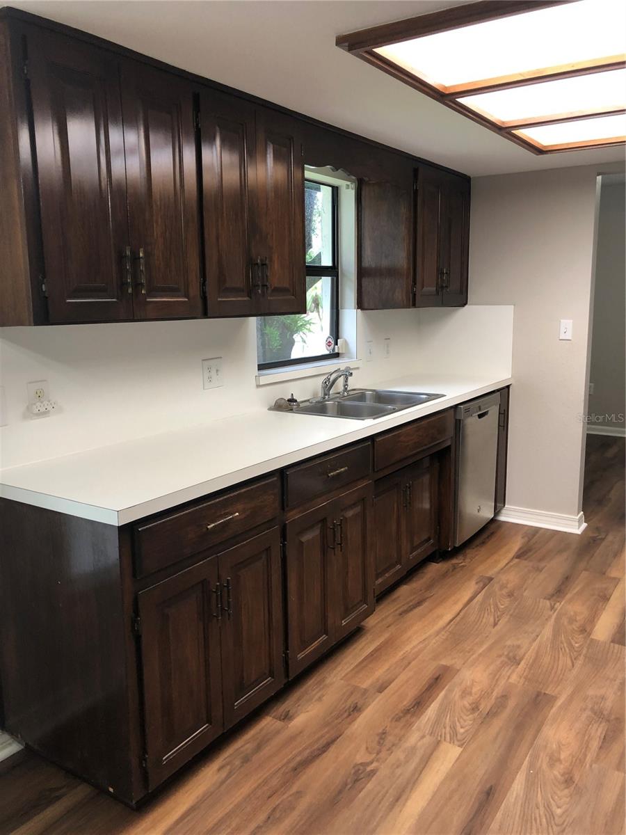 Image 8 of 15 For 1113 Hallamwood Trail S