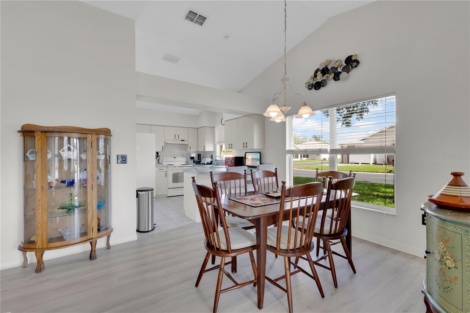 Image 10 of 26 For 558 Pinnacle Drive