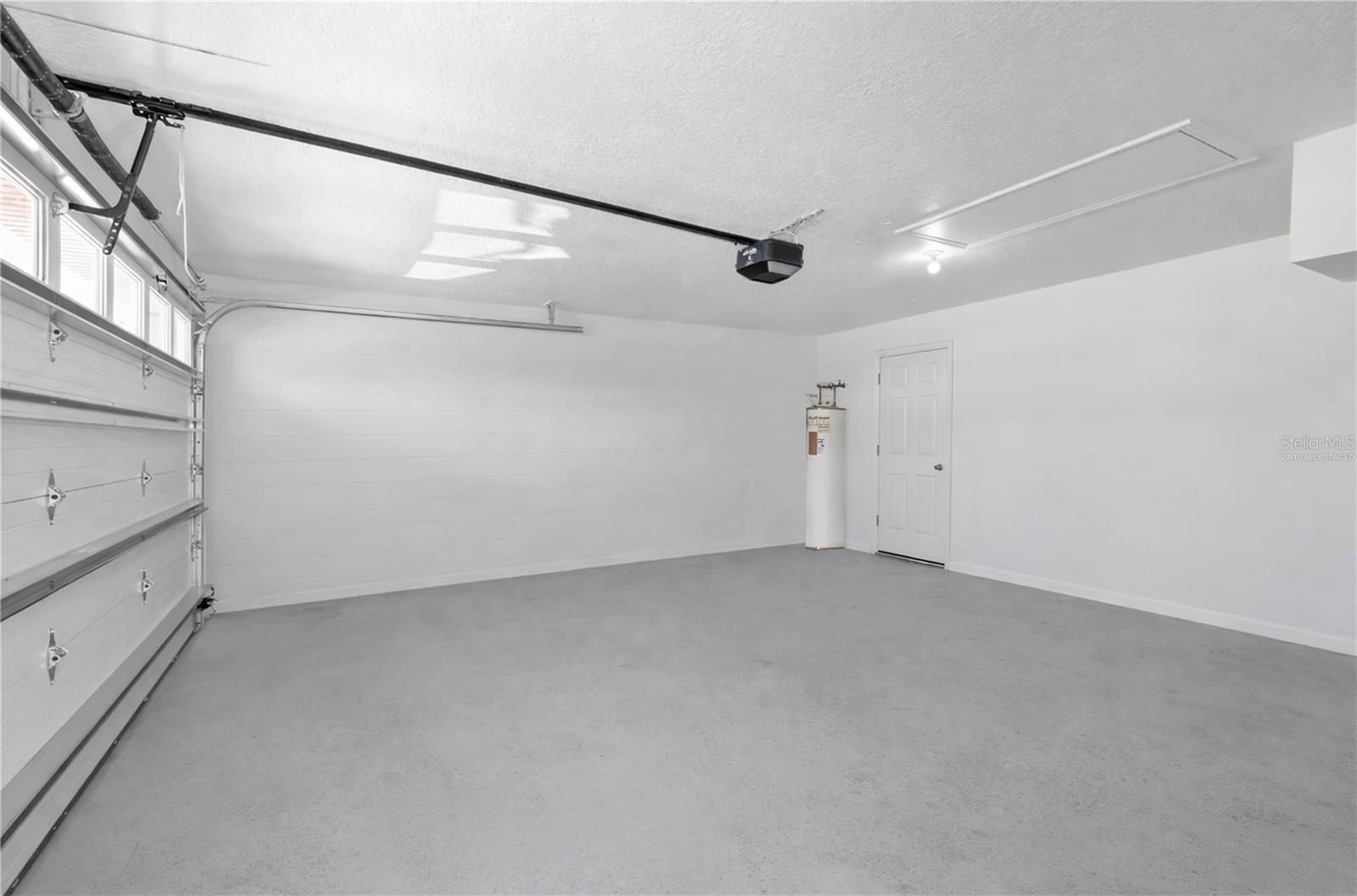 Image 4 of 26 For 558 Pinnacle Drive