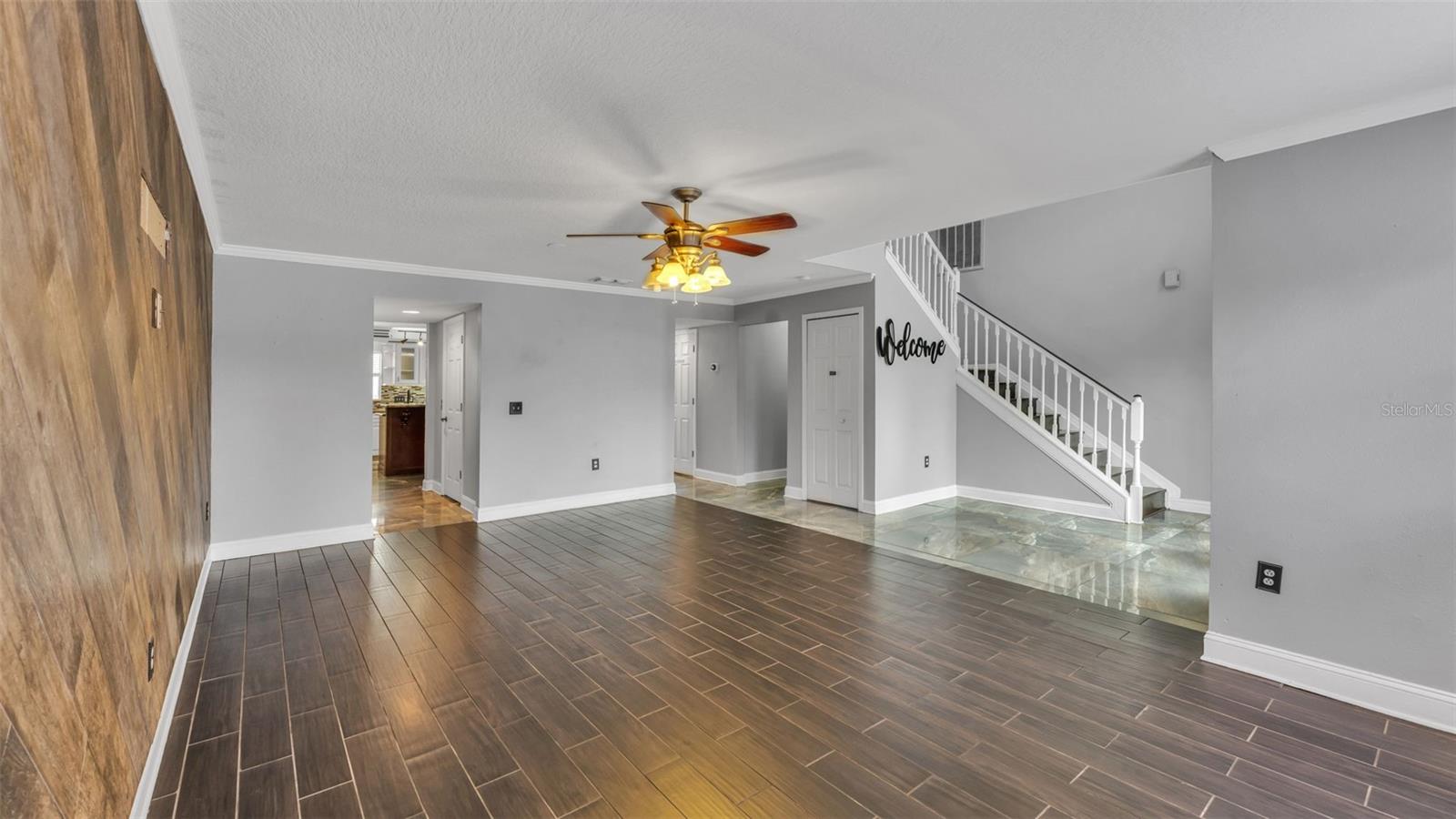 Image 11 of 76 For 5187 Spanish Oaks Dr