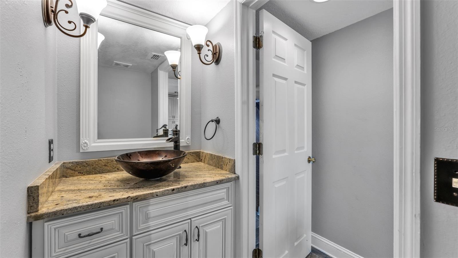 Image 26 of 76 For 5187 Spanish Oaks Dr